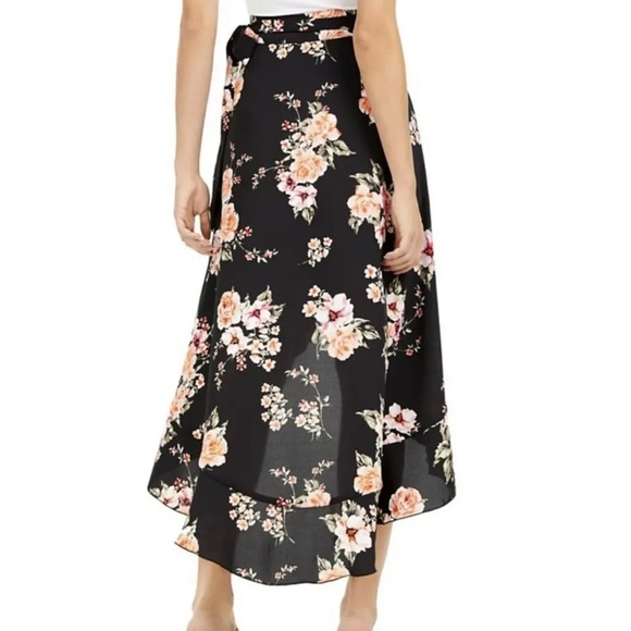 Floral Wrap Skirt Black Midi Short Front Long Back Bar III Sz Large UK 14-16 - Picture 2 of 11